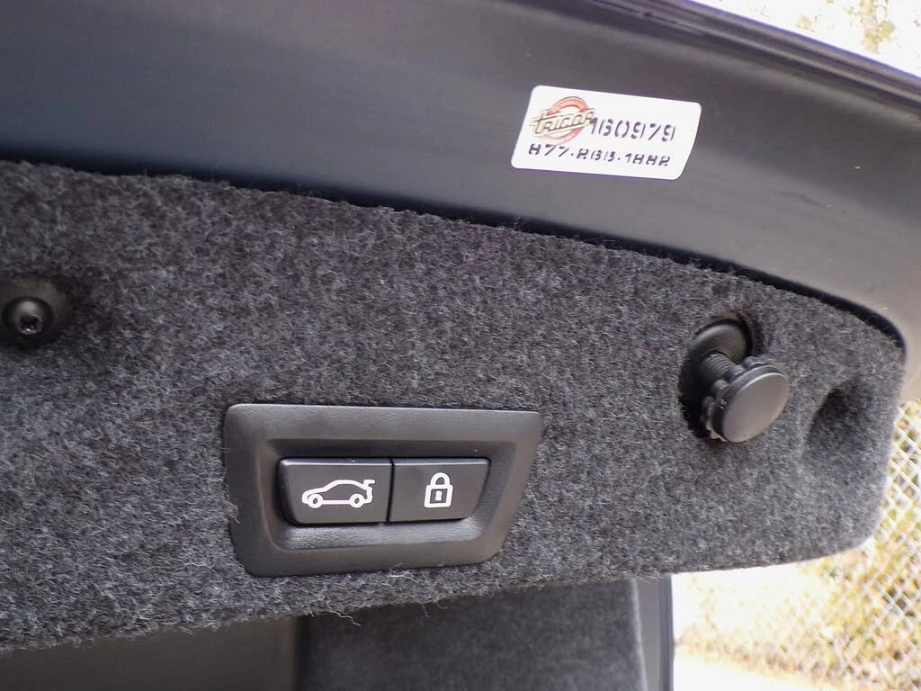 BMW 535 i * xDrive * DeepSea Blue * АвтоКредит* ЦЕНА ДО БГ, снимка 16 - Автомобили и джипове - 54152433