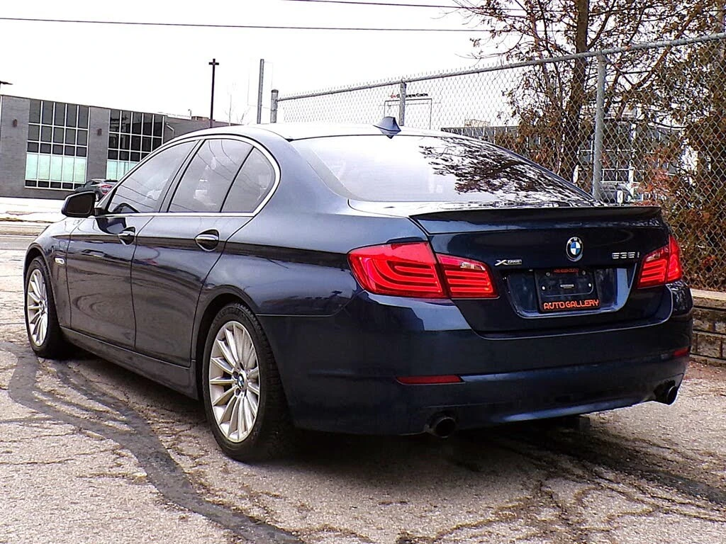BMW 535 i * xDrive * DeepSea Blue * АвтоКредит* ЦЕНА ДО БГ, снимка 5 - Автомобили и джипове - 54152433