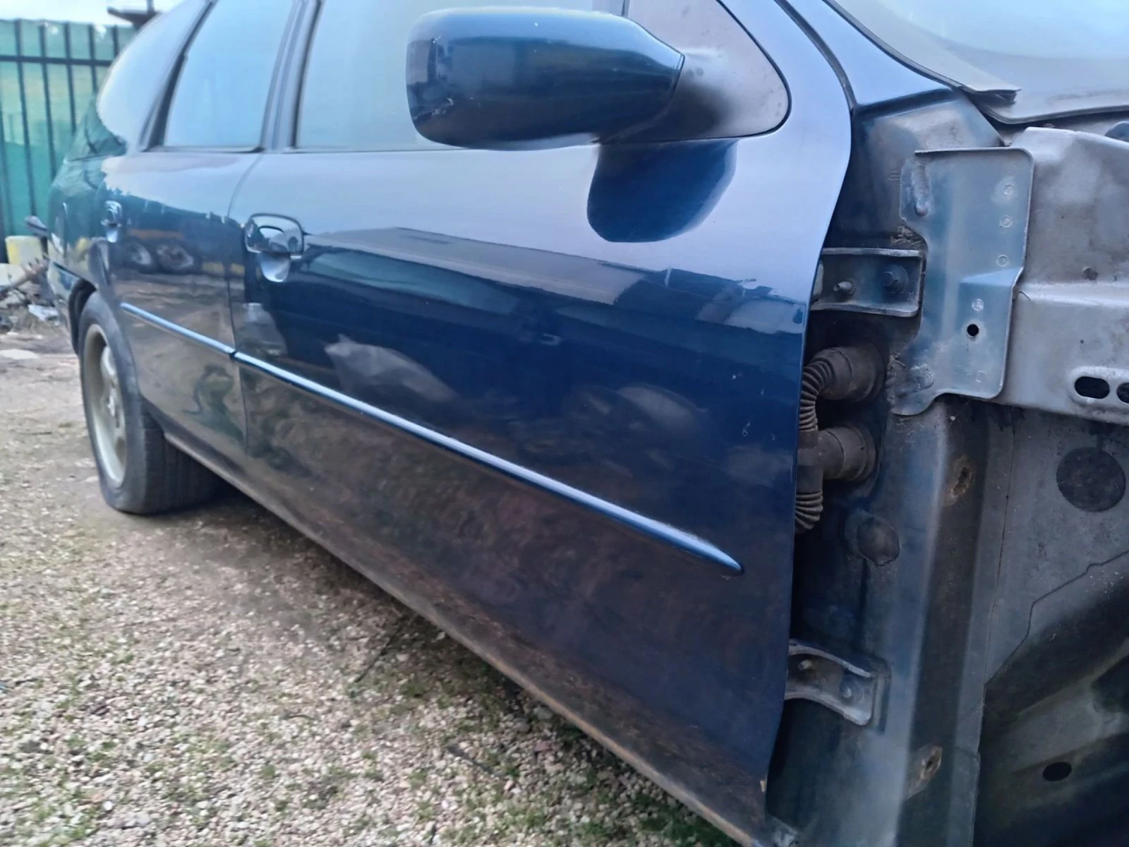 Ford Mondeo 2, 0, снимка 4 - Автомобили и джипове - 54759471