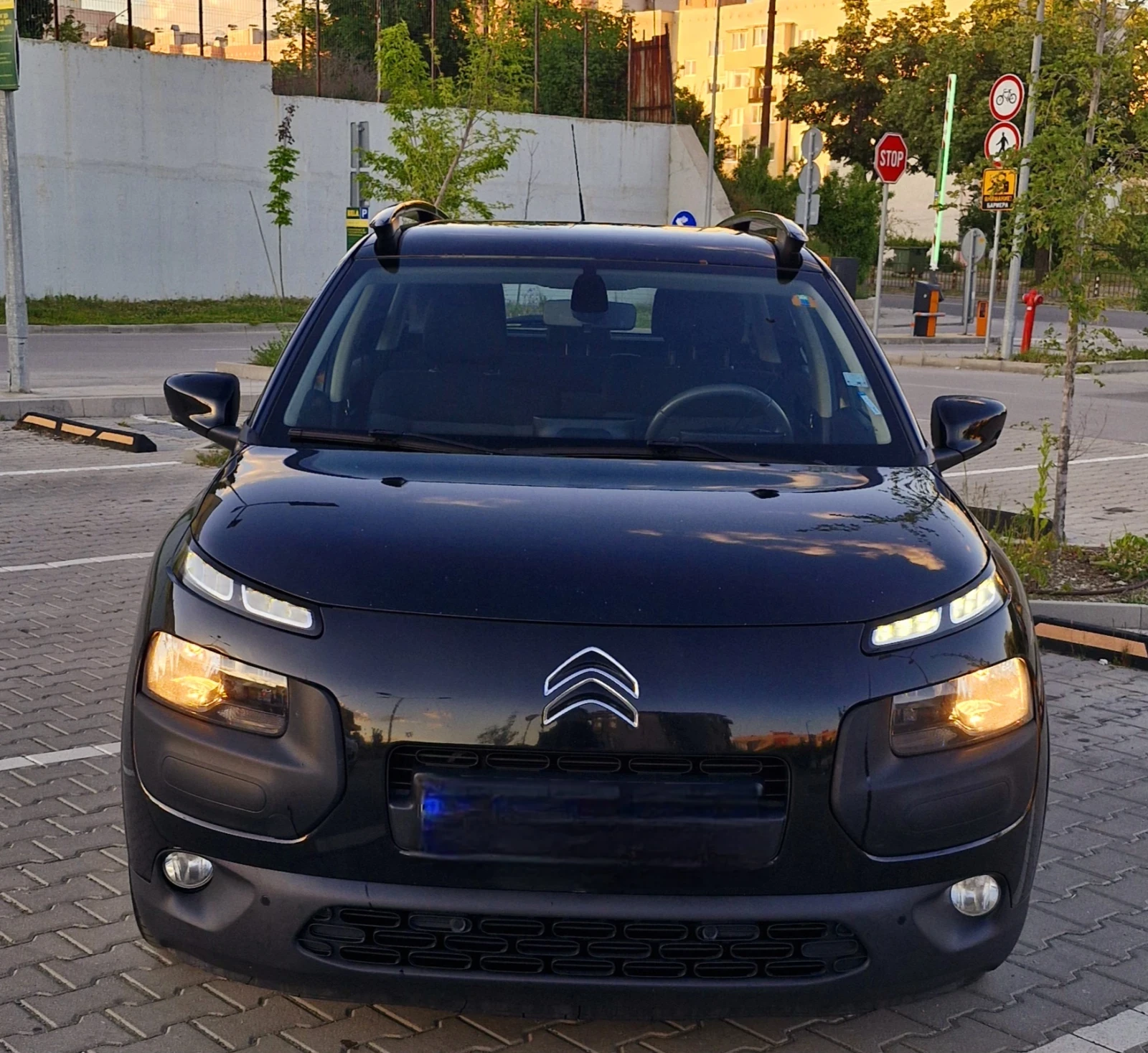 Citroen C4 Cactus, снимка 10 - Автомобили и джипове - 54573229