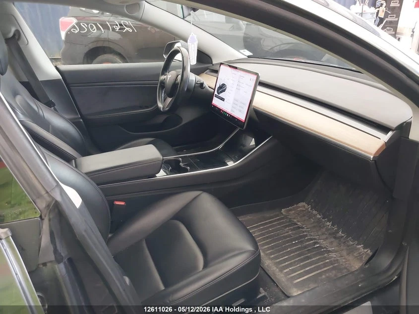 Tesla Model 3, снимка 5 - Автомобили и джипове - 54597531