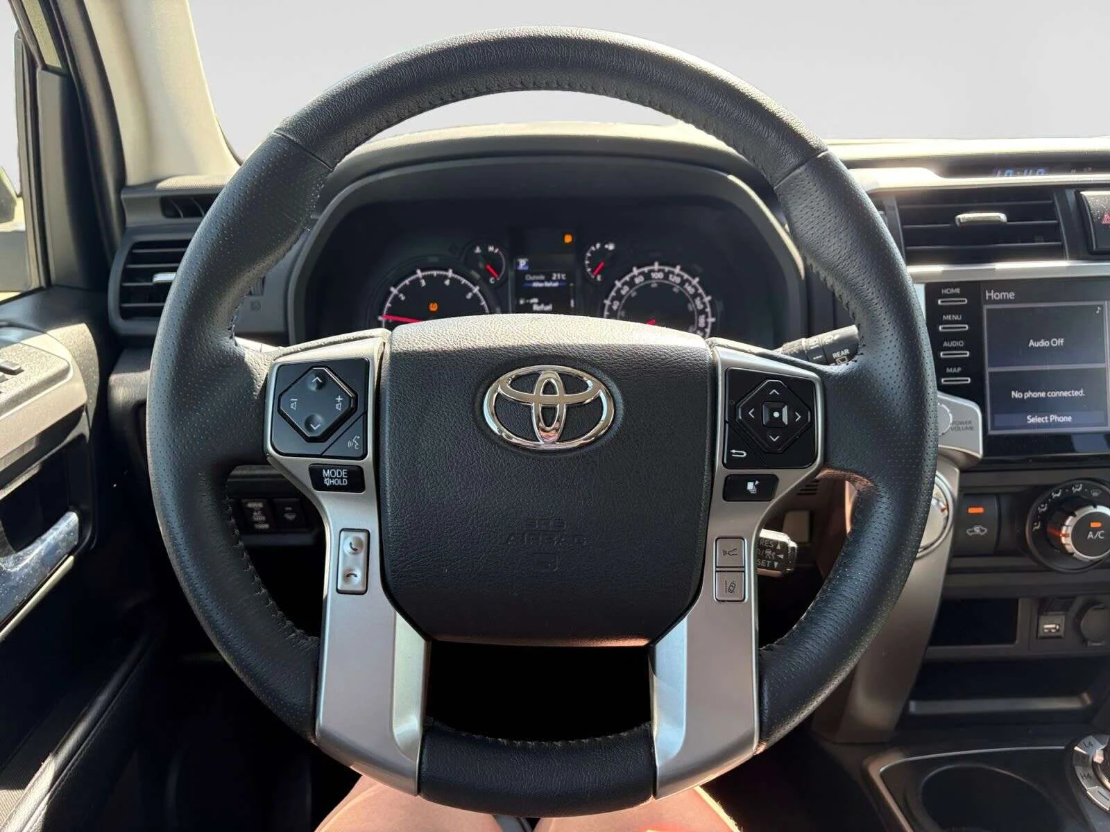 Toyota 4runner RAIL; ROOF BASKET, SAFETY SENSE, SUNROOF, HEATED, снимка 5 - Автомобили и джипове - 54640334