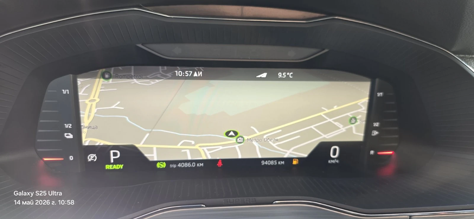Skoda Superb Ambition P-HEV DSG 1.4TSI 160 kW, 218 к.с., снимка 9 - Автомобили и джипове - 55199496
