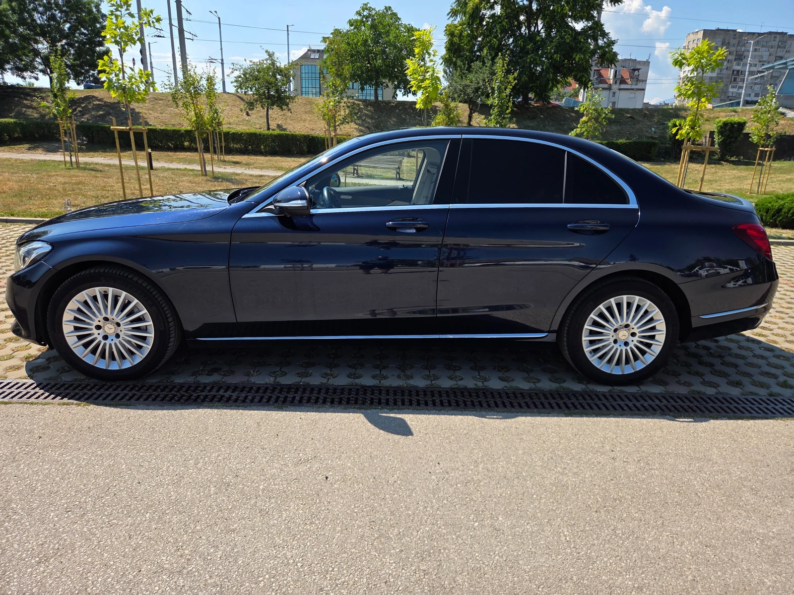 Mercedes-Benz C 250 4matik 360cam.distronic, снимка 6 - Автомобили и джипове - 55251778