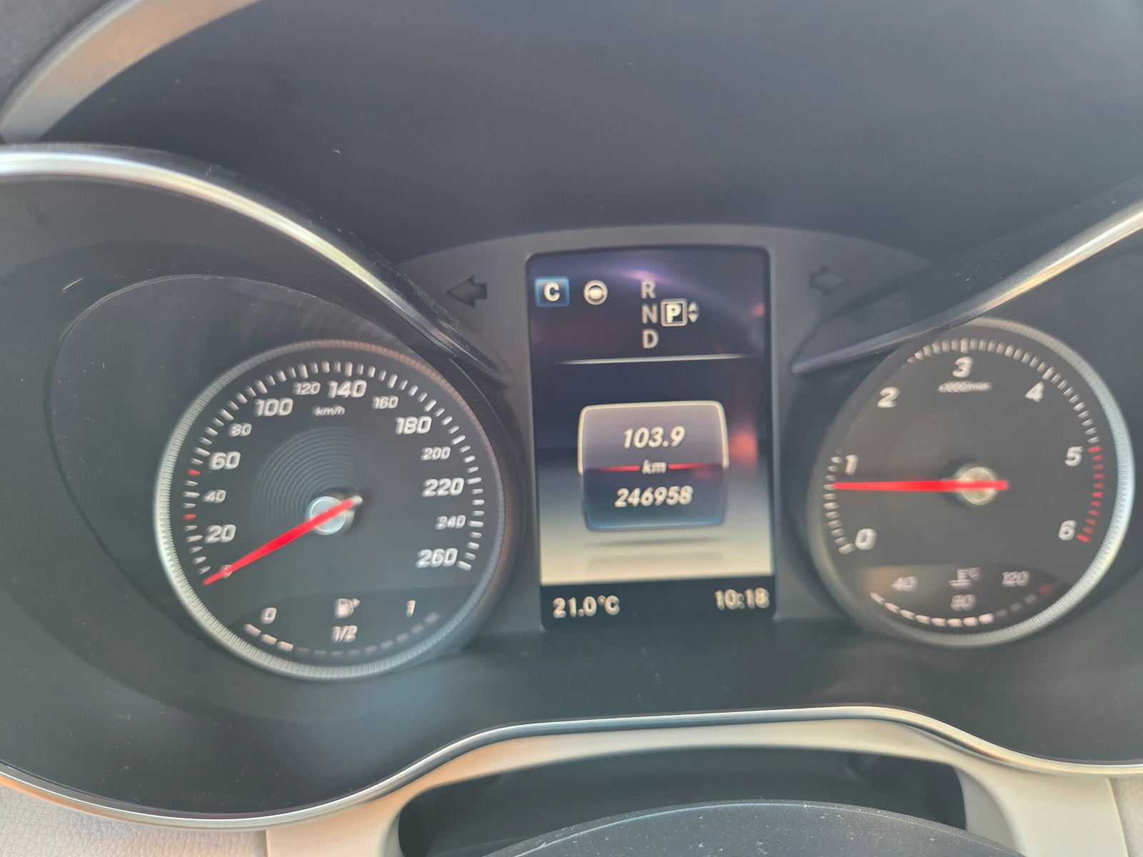 Mercedes-Benz C 250 4matik 360cam.distronic, снимка 13 - Автомобили и джипове - 55251778