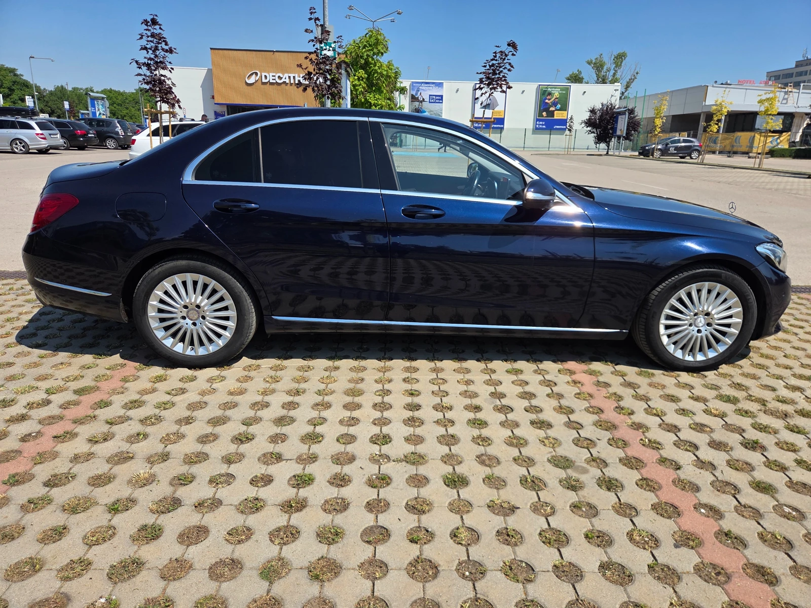 Mercedes-Benz C 250 4matik 360cam.distronic, снимка 2 - Автомобили и джипове - 55251778