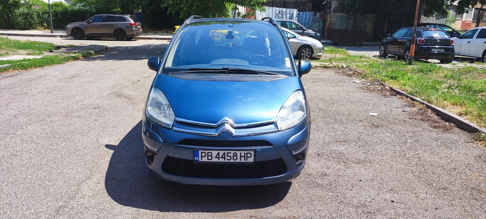 Citroen Grand C4 Picasso, снимка 7 - Автомобили и джипове - 55343020