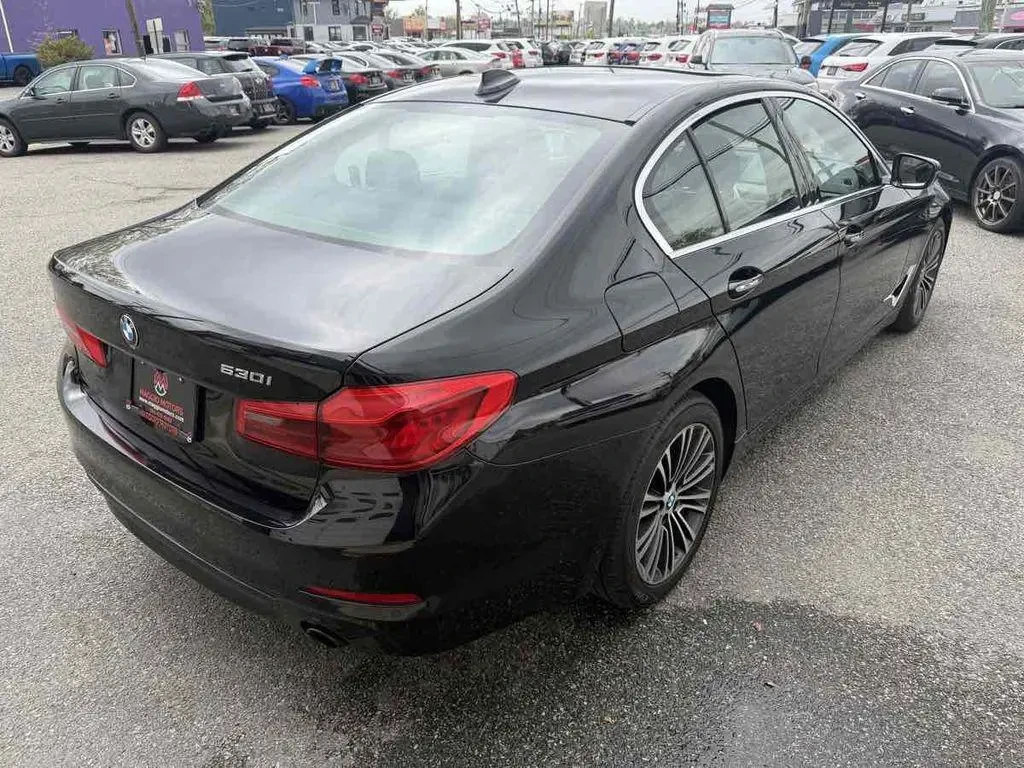 BMW 530 i, снимка 6 - Автомобили и джипове - 55508938