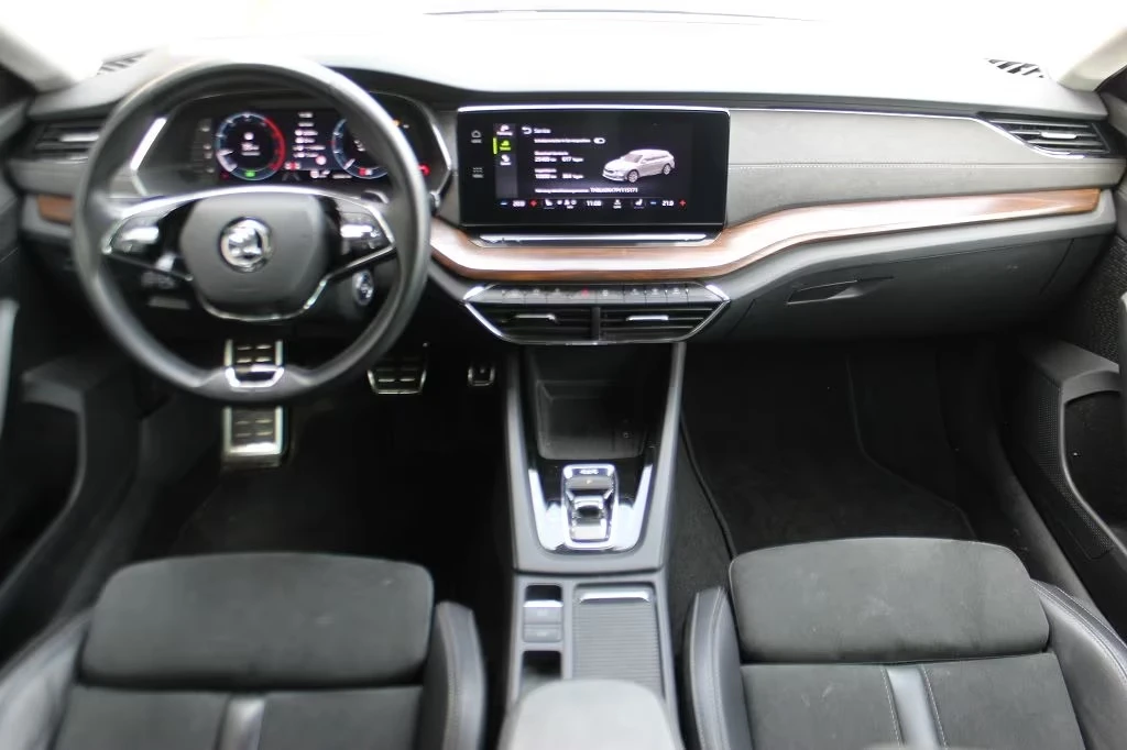 Skoda Octavia DSG 4x4 Digital Cockpit, снимка 7 - Автомобили и джипове - 55785175