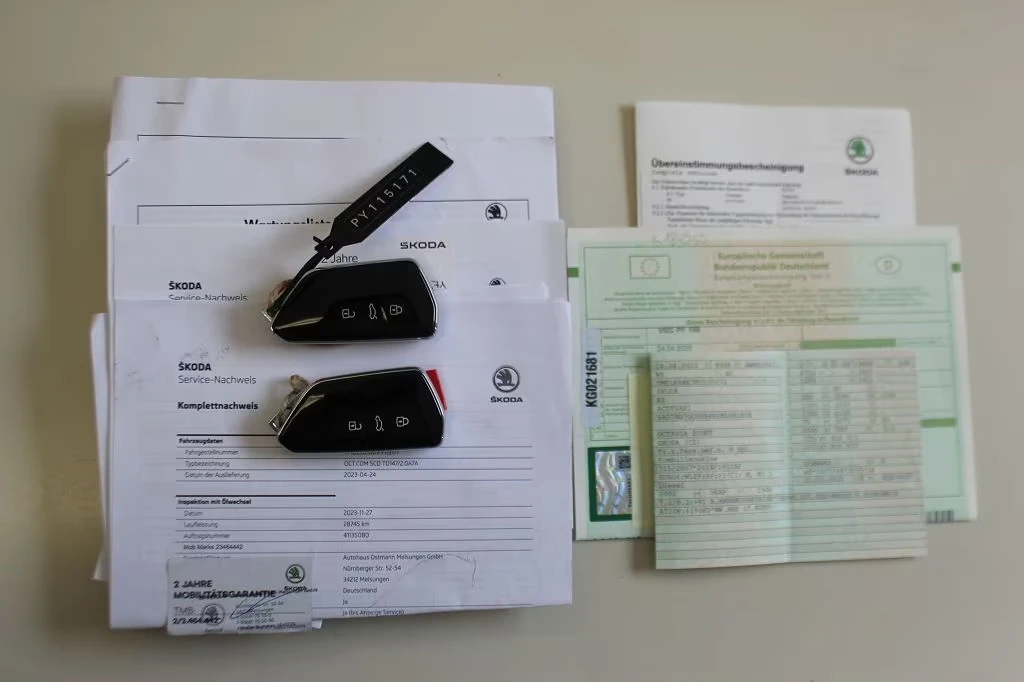 Skoda Octavia DSG 4x4 Digital Cockpit, снимка 10 - Автомобили и джипове - 55785175