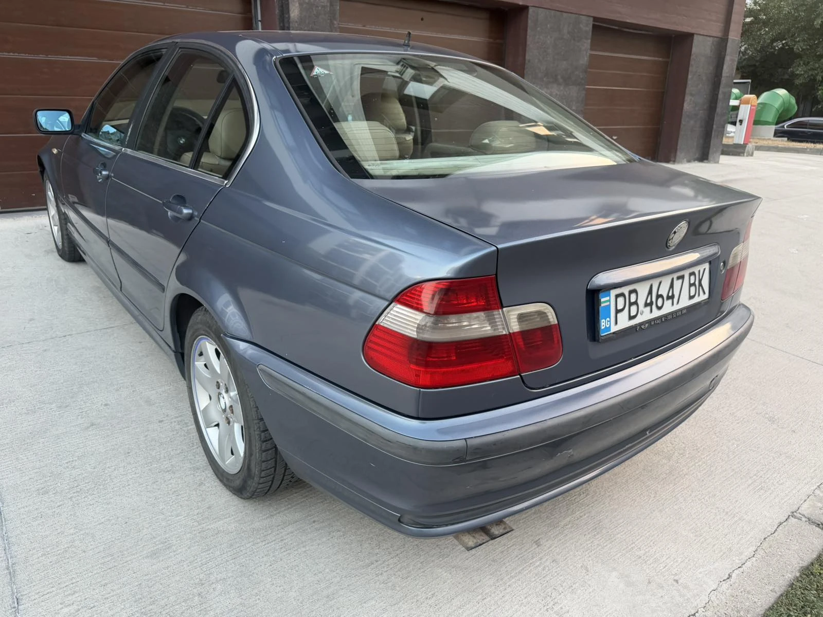 BMW 320, снимка 5 - Автомобили и джипове - 55971440