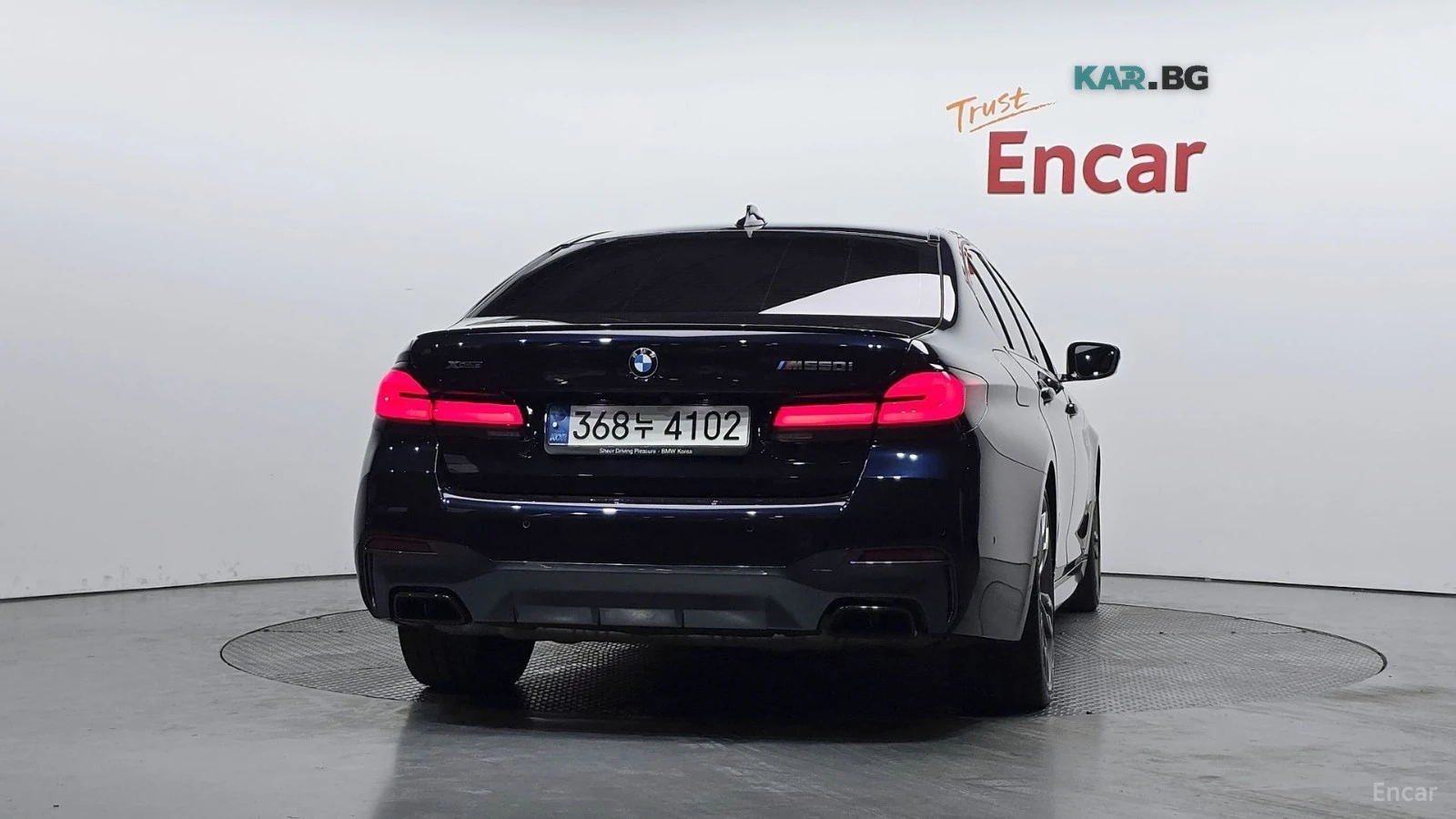 BMW 550 M550i* XDRIVE* DISTRONIC* 360* HARMAN* ОБДУХ* , снимка 4 - Автомобили и джипове - 55979866