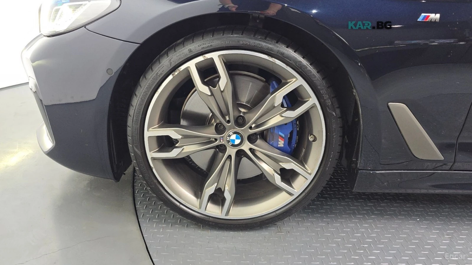 BMW 550 M550i* XDRIVE* DISTRONIC* 360* HARMAN* ОБДУХ* , снимка 16 - Автомобили и джипове - 55979866