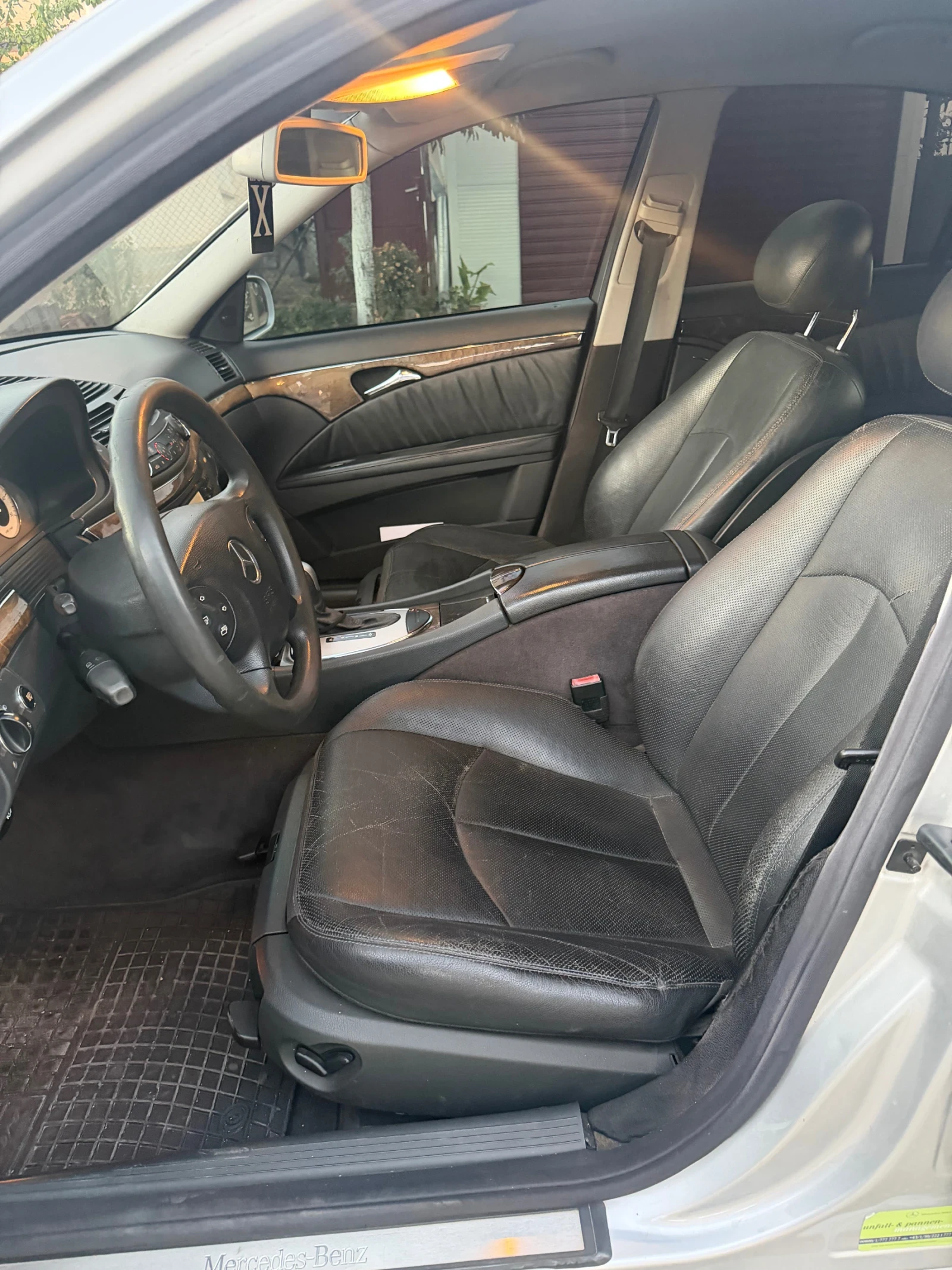 Mercedes-Benz E 320 CDI 204 к.с., снимка 9 - Автомобили и джипове - 56188654