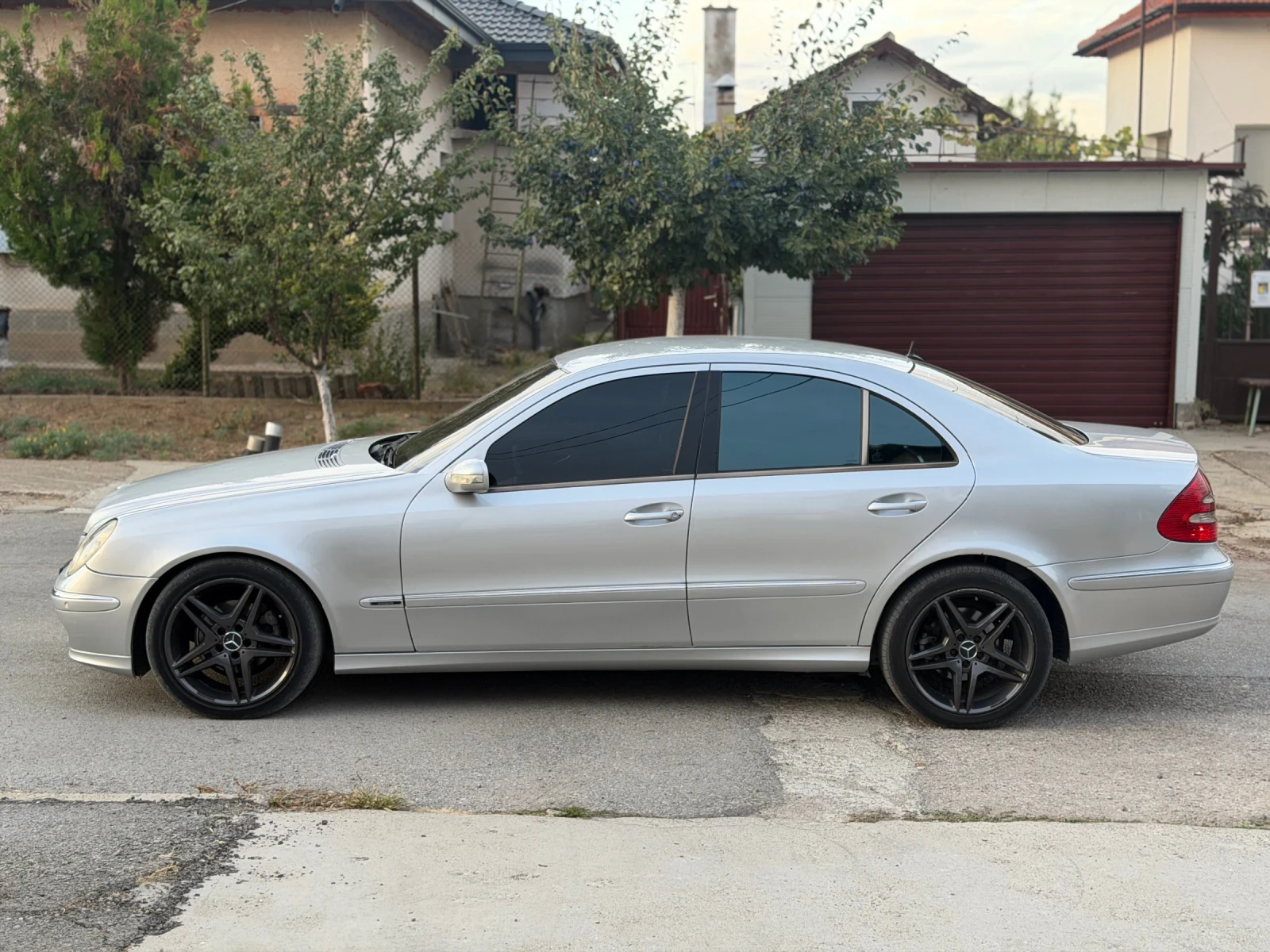 Mercedes-Benz E 320 CDI 204 к.с., снимка 3 - Автомобили и джипове - 56188654