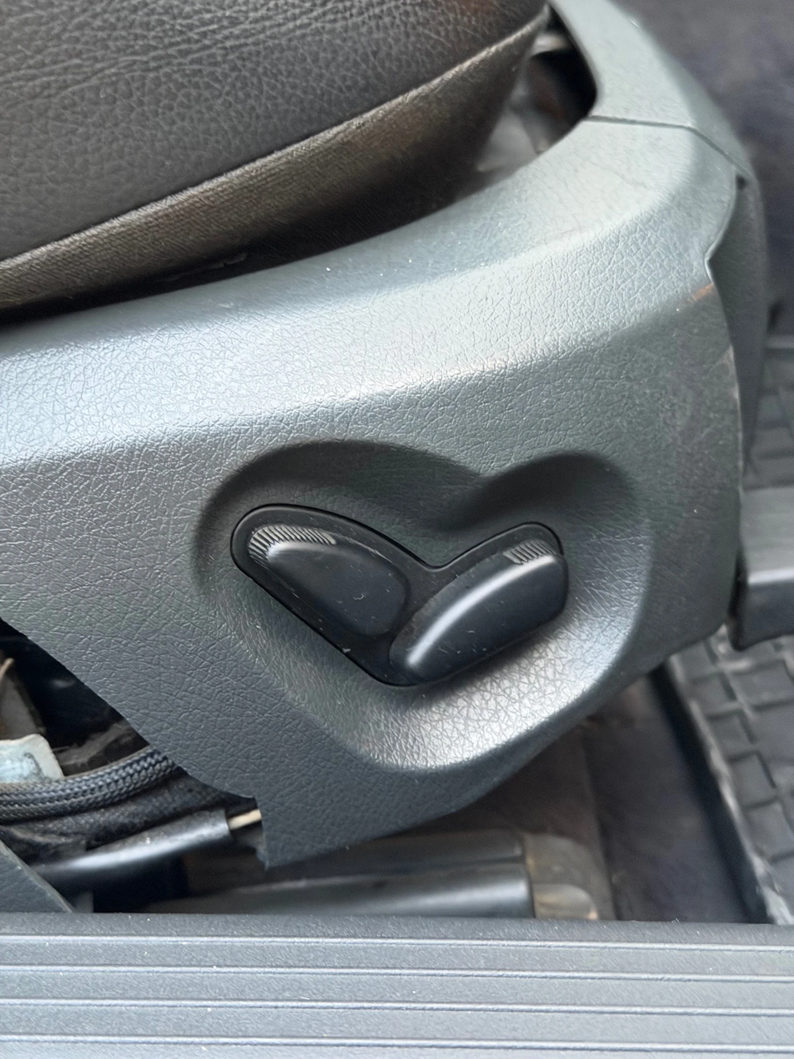 Mercedes-Benz E 320 CDI 204 к.с., снимка 13 - Автомобили и джипове - 56188654