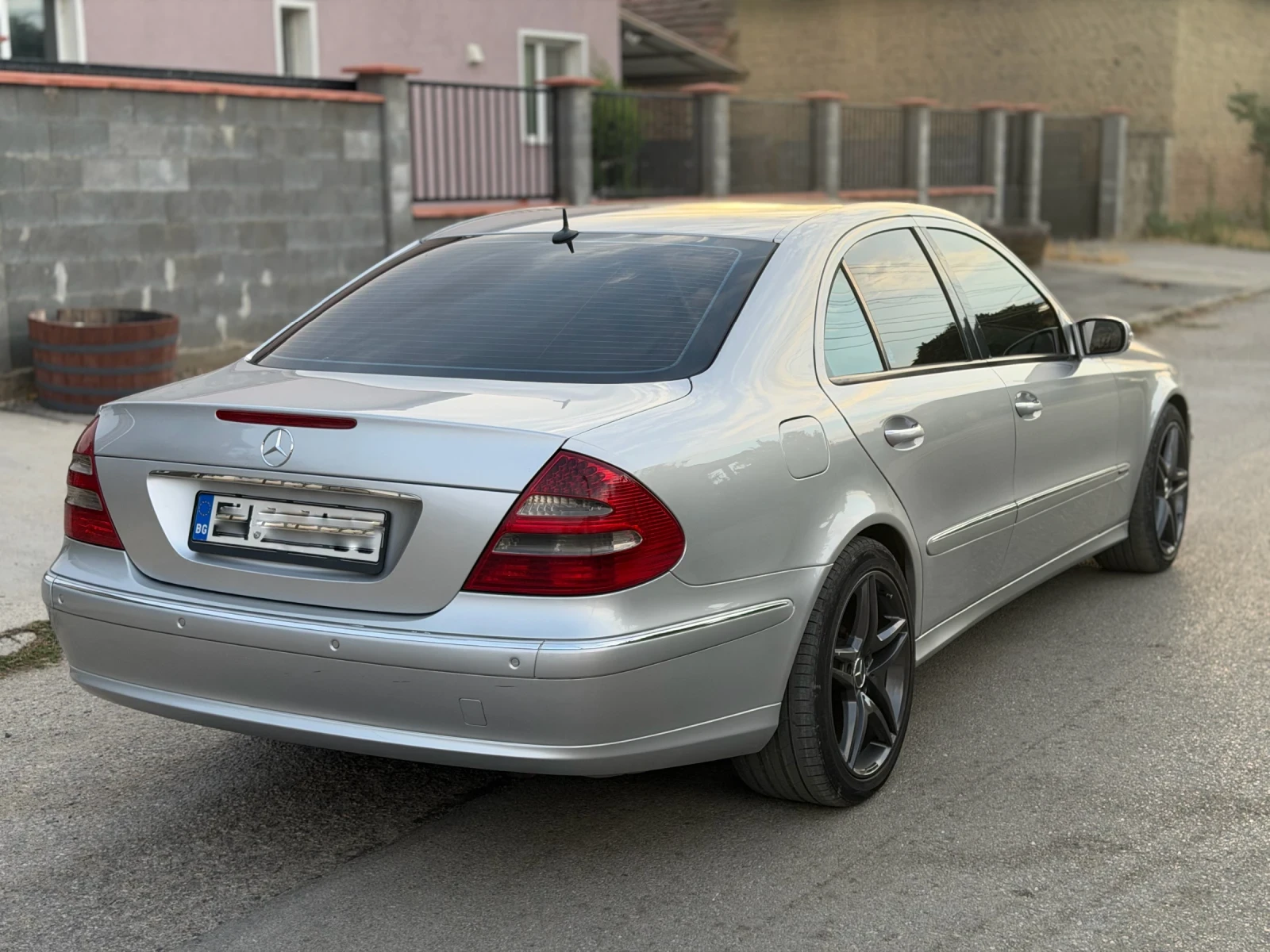 Mercedes-Benz E 320 CDI 204 к.с., снимка 7 - Автомобили и джипове - 56188654