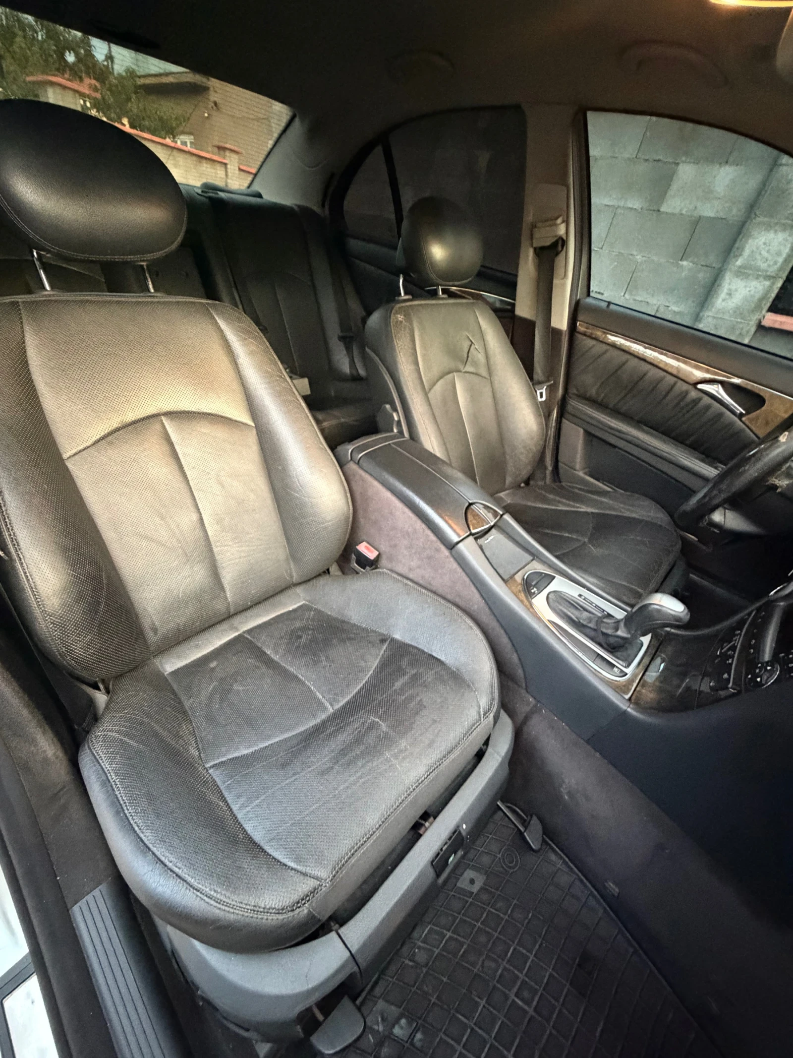 Mercedes-Benz E 320 CDI 204 к.с., снимка 11 - Автомобили и джипове - 56188654