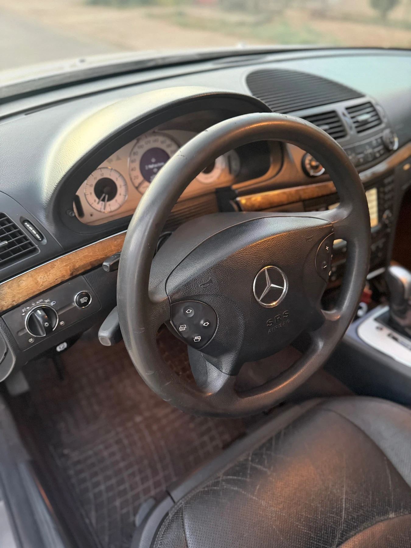 Mercedes-Benz E 320 CDI 204 к.с., снимка 10 - Автомобили и джипове - 56188654