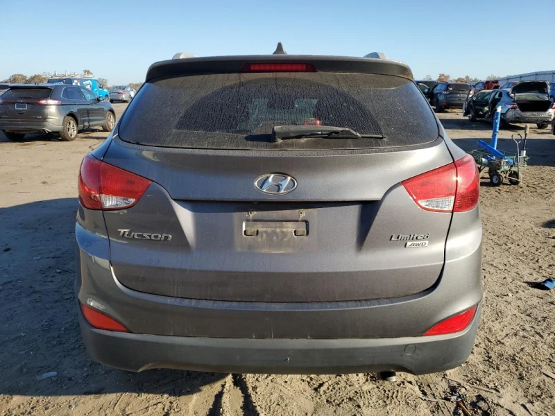 Hyundai Tucson GLS 4X4, снимка 6 - Автомобили и джипове - 47987819