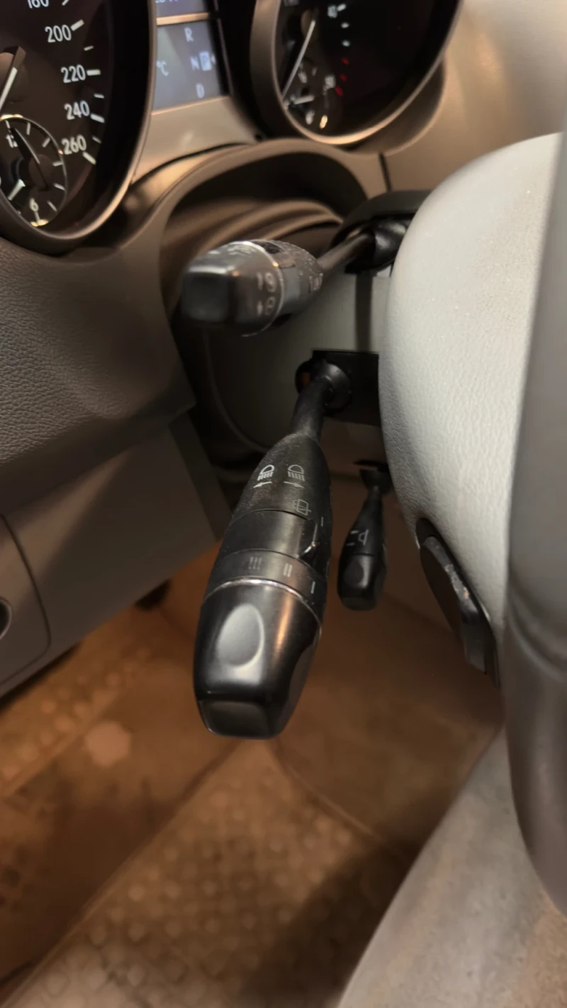 Mercedes-Benz ML 320, снимка 9 - Автомобили и джипове - 52714929