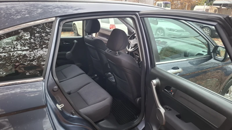 Honda Cr-v 4X4/Navi/6 Скорости, снимка 12 - Автомобили и джипове - 52482752