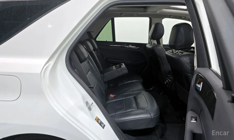 Mercedes-Benz GLE 350, снимка 12 - Автомобили и джипове - 53066009