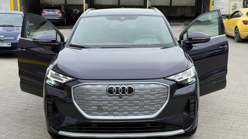 Audi Q4 E-tron , снимка 13 - Автомобили и джипове - 53184134