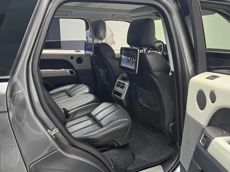 Land Rover Range Rover Sport 3.0, снимка 12 - Автомобили и джипове - 54500073