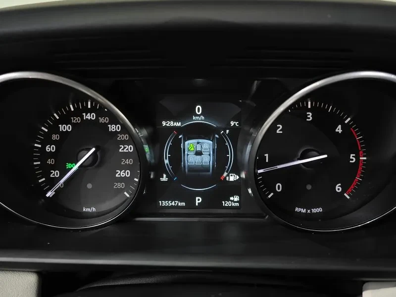 Land Rover Range Rover Sport 3.0, снимка 8 - Автомобили и джипове - 54500073
