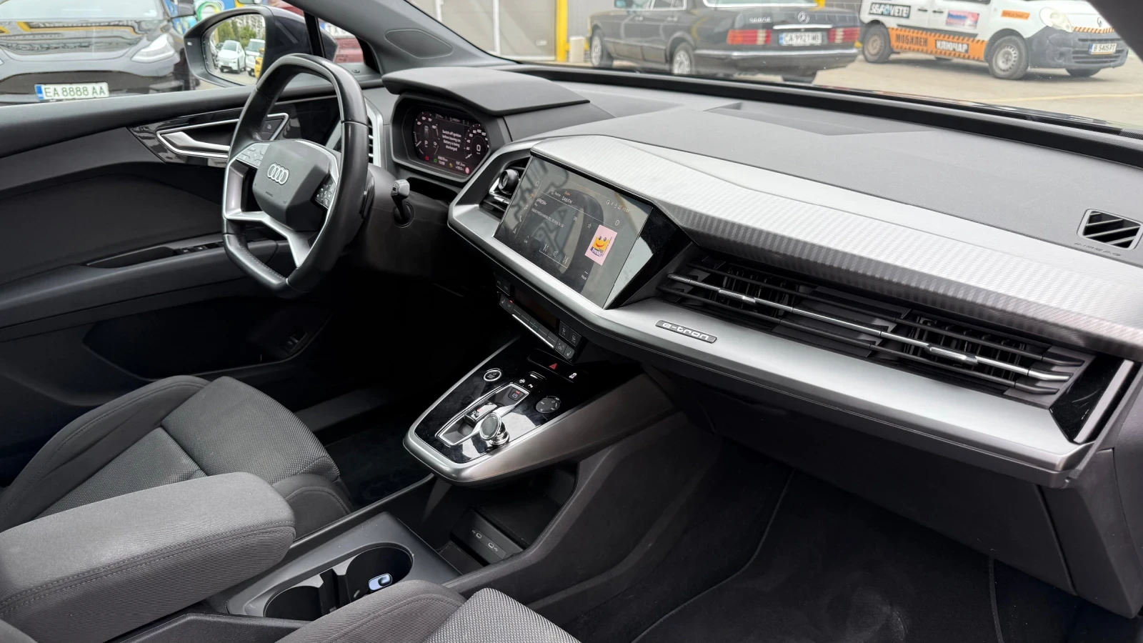 Audi Q4 E-tron  - изображение 8