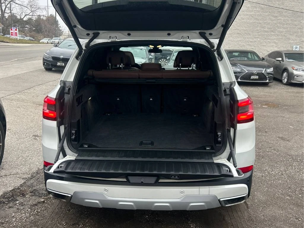 BMW X5 * CARFAX * LASER * HEAD-UP * 360 * ВЪЗДУХ, снимка 14 - Автомобили и джипове - 54053170