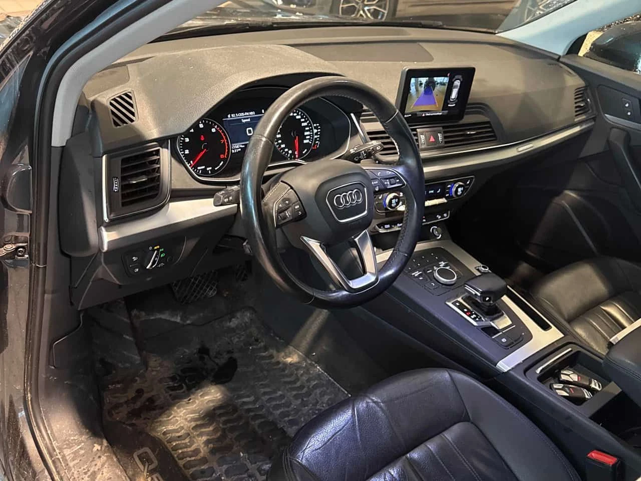 Audi Q5 Komfort /CAMERA/ПОДГРЕВИ , снимка 5 - Автомобили и джипове - 54312751