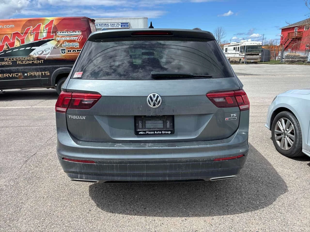 VW Tiguan * Trendline * KEYLESS* ПОДГРЕВ* , снимка 4 - Автомобили и джипове - 54514104