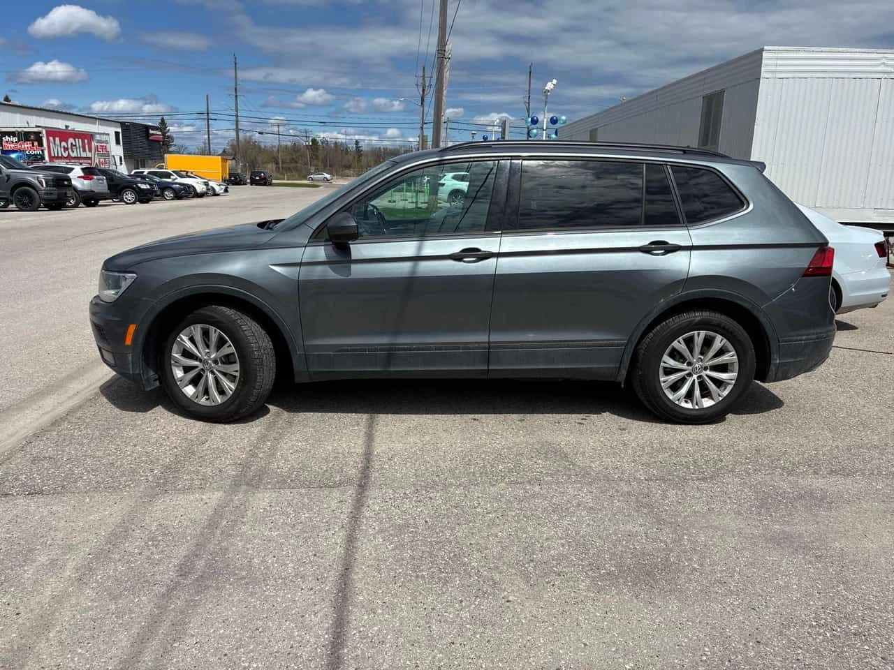 VW Tiguan * Trendline * KEYLESS* ПОДГРЕВ* , снимка 2 - Автомобили и джипове - 54514104