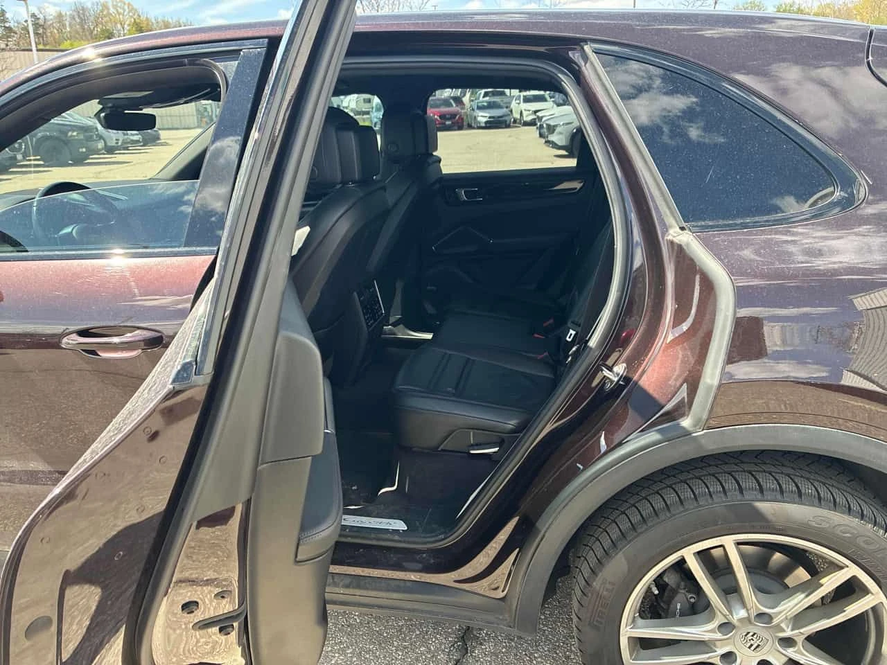 Porsche Cayenne AWD  CARFAX, снимка 17 - Автомобили и джипове - 54516819