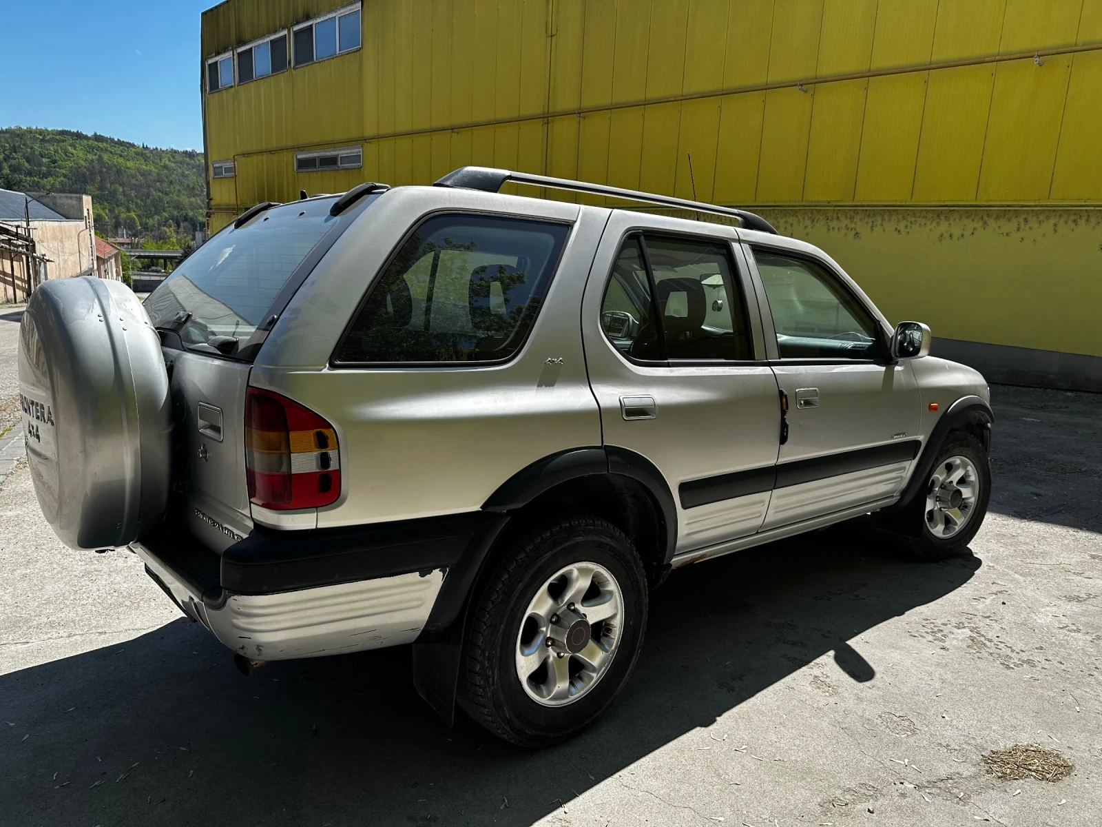 Opel Frontera 2.2 DTL, снимка 6 - Автомобили и джипове - 55238036