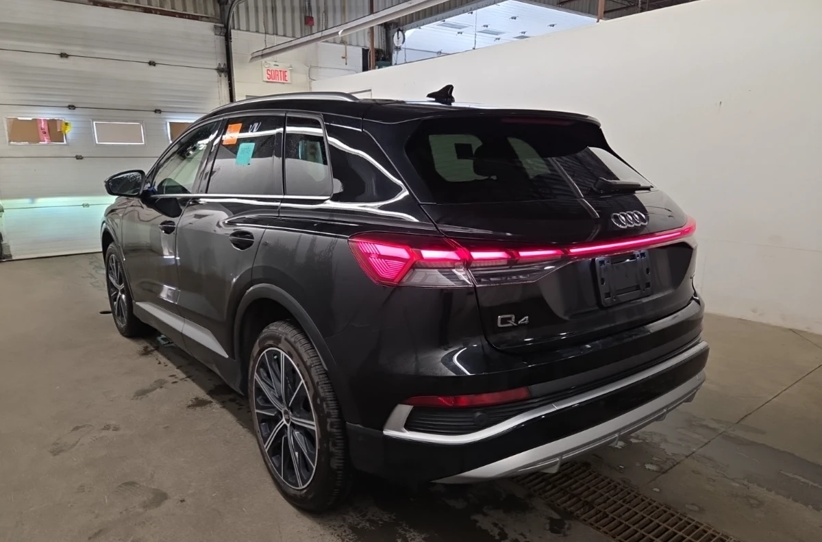 Audi Q4 E-tron| Камера* Пано* 1 Собственик* Без инциденти*, снимка 6 - Автомобили и джипове - 55327339