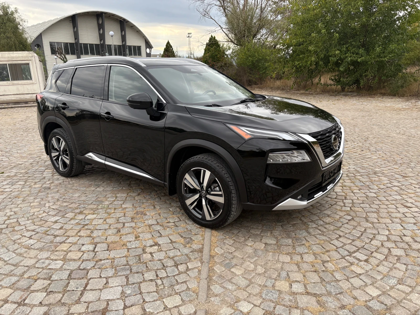 Nissan Rogue Nissan Rogue X-trail 2.5L 4X4 FULL 63000km, снимка 6 - Автомобили и джипове - 55719258
