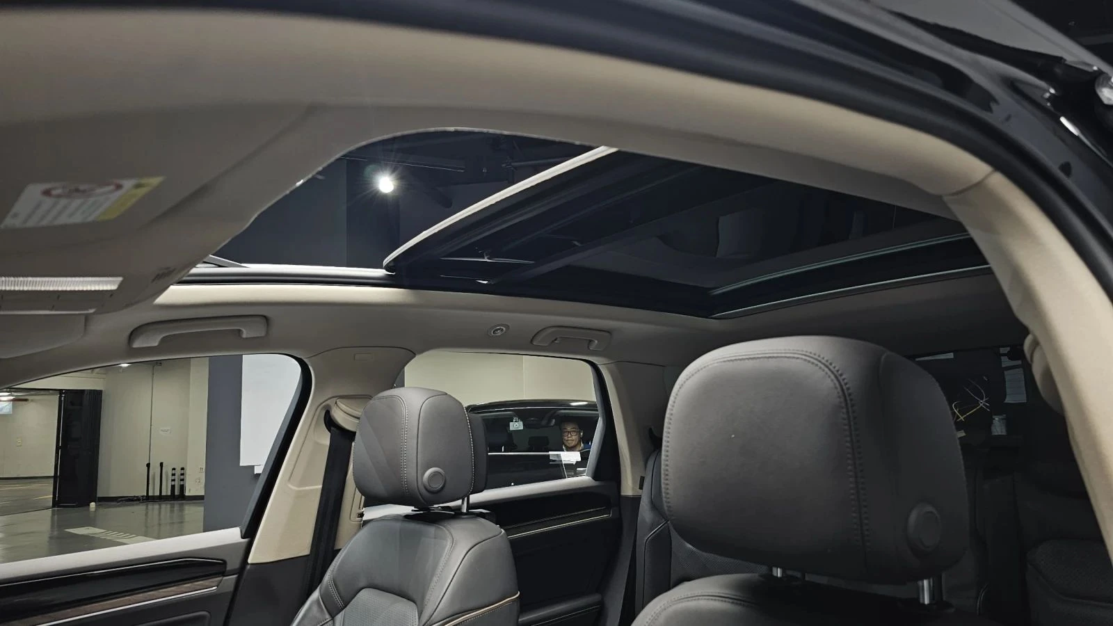 VW Touareg, снимка 17 - Автомобили и джипове - 56689310