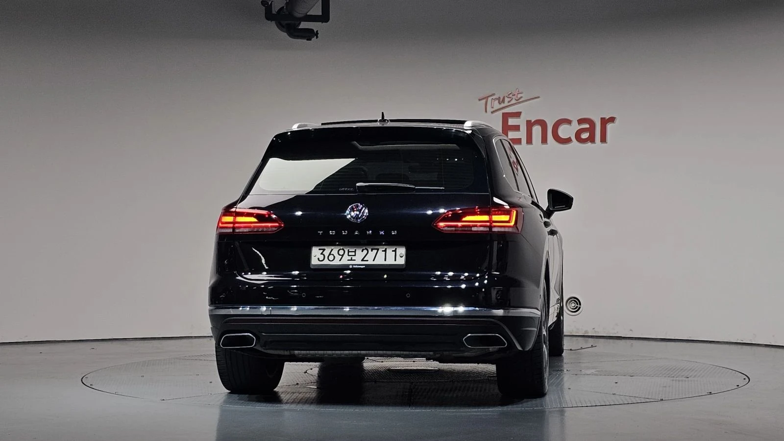 VW Touareg, снимка 4 - Автомобили и джипове - 56689310