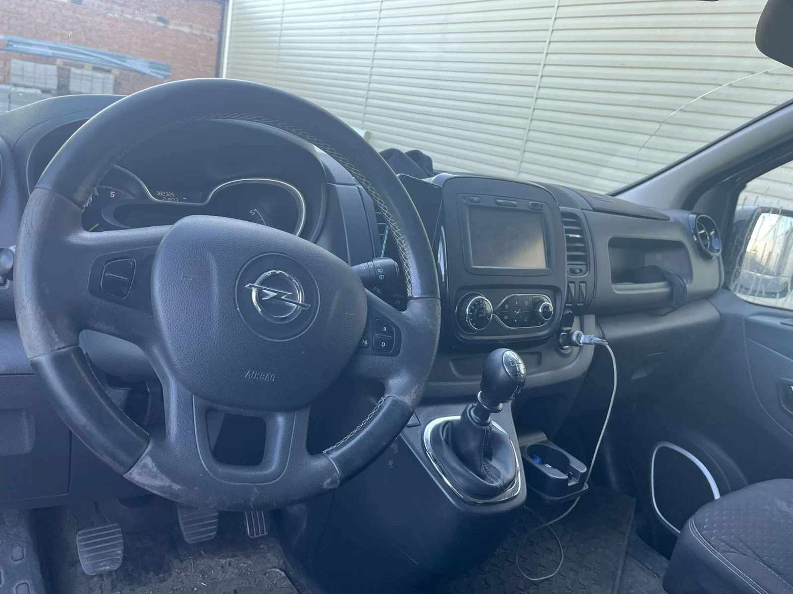 Opel Vivaro  - изображение 4