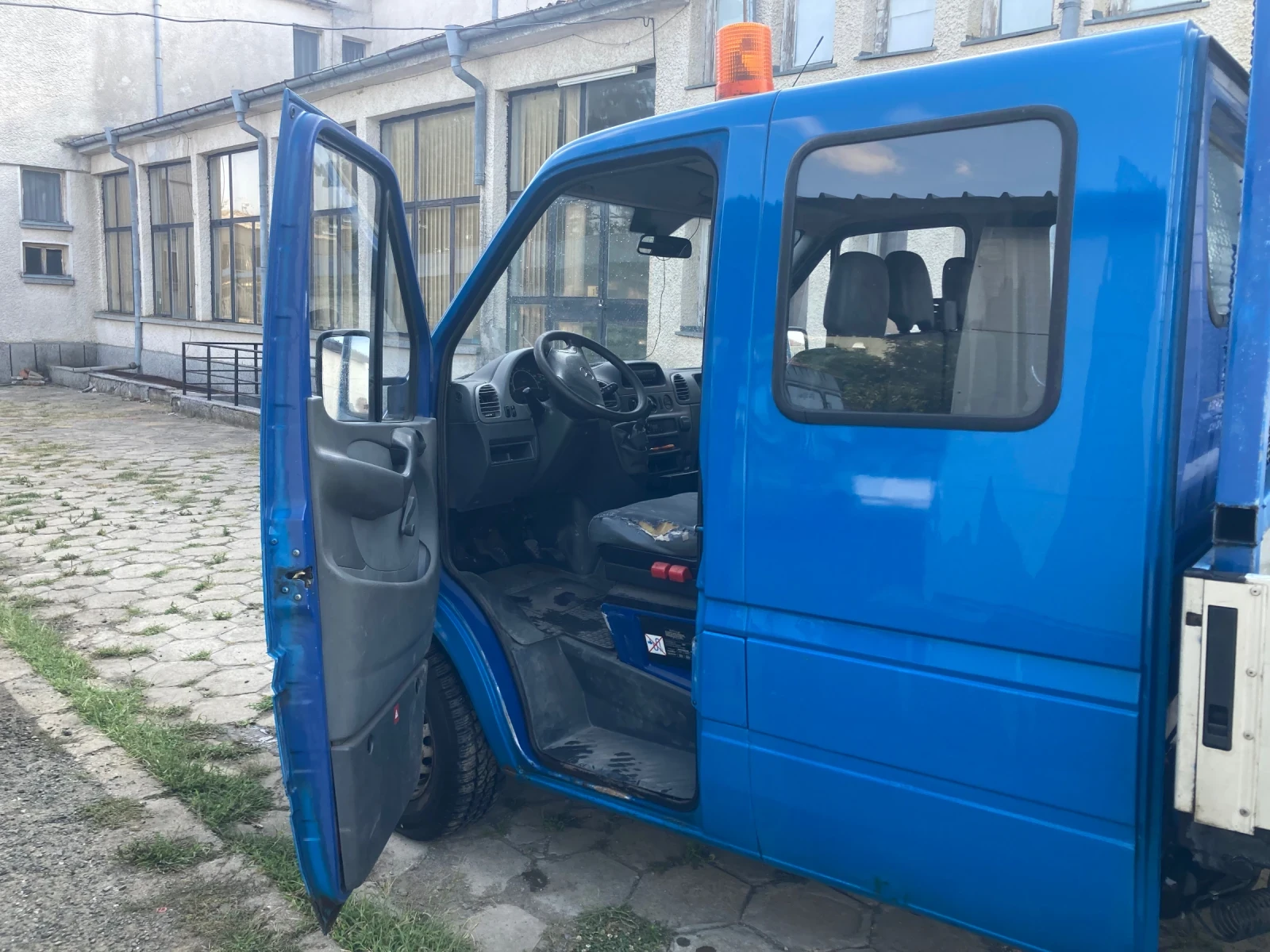 Mercedes-Benz Sprinter 311 Бордови - изображение 4