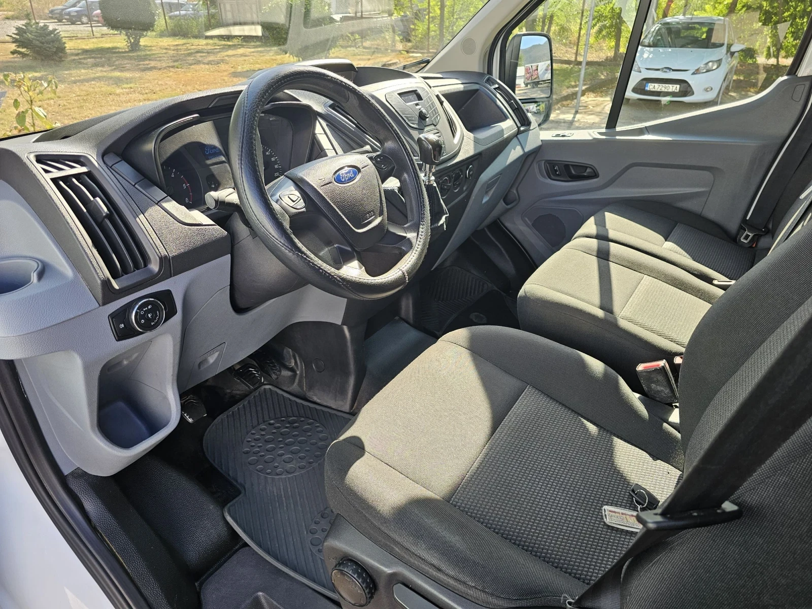 Ford Transit 2.2tdci - изображение 10