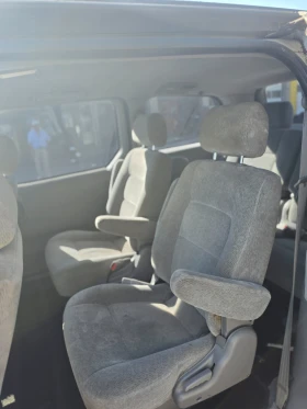 Kia Carnival 2.9CDTI 6 Местна-Климатроник , снимка 16