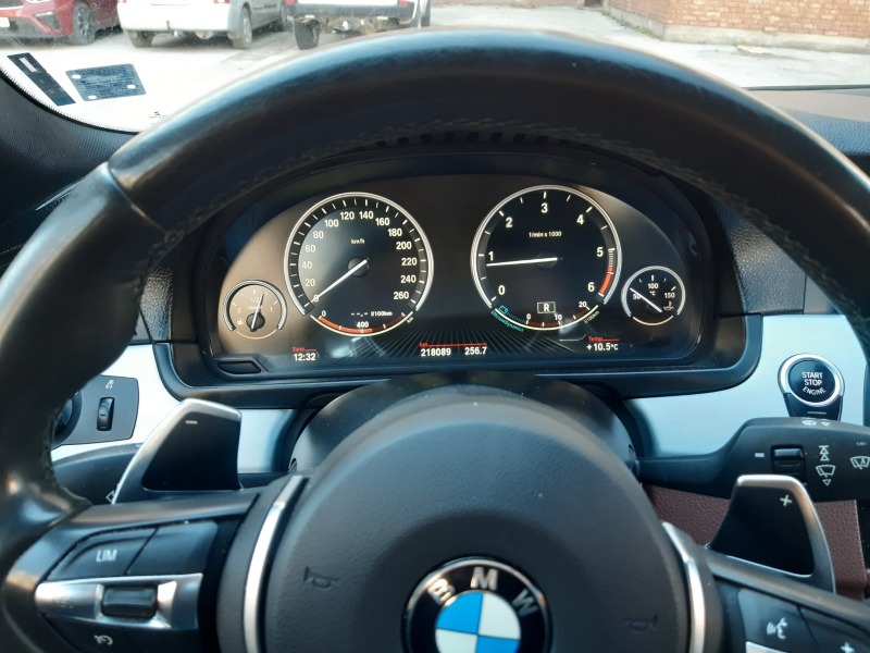 BMW 530 - 530d xDrive 5er Touring (F11) , снимка 10 - Автомобили и джипове - 44846321