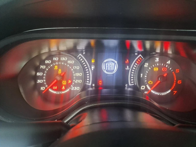 Fiat Tipo 1.6 M jet, снимка 8 - Автомобили и джипове - 46114497