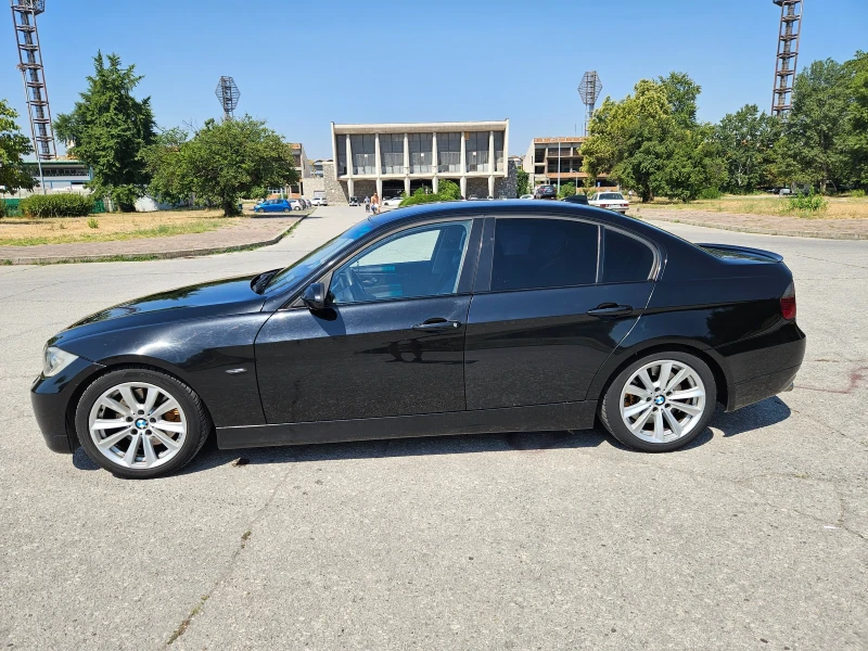 BMW 330 E90, снимка 8 - Автомобили и джипове - 47349864