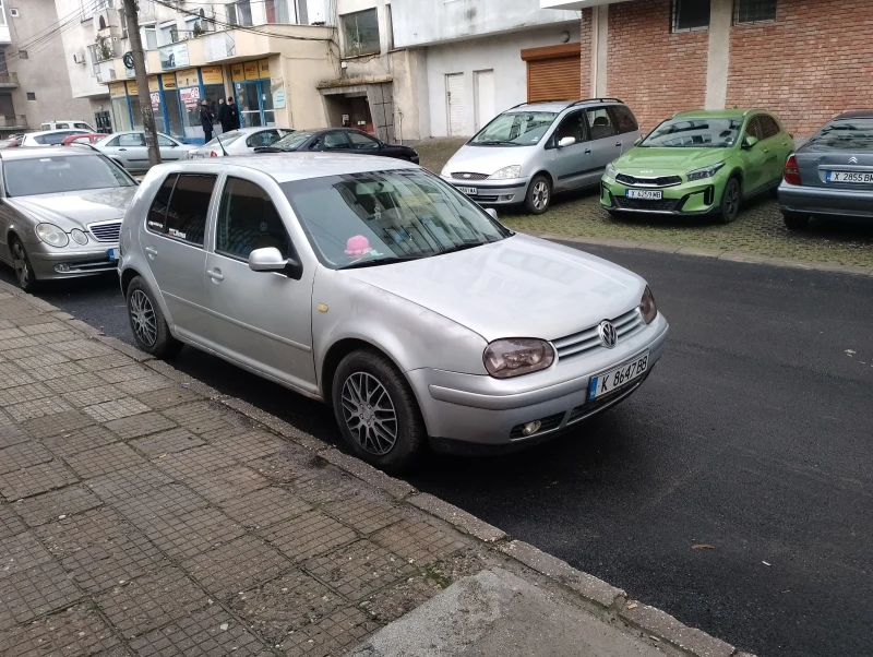 VW Golf 1.9 tdi 110, снимка 2 - Автомобили и джипове - 48455031