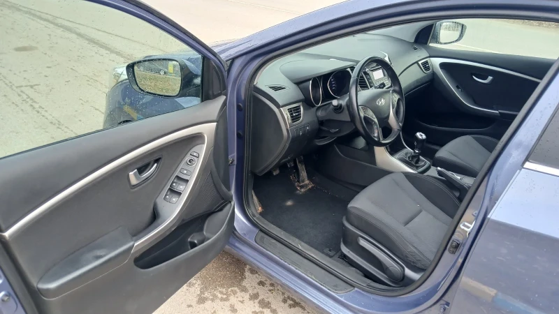 Hyundai I30 1.6i, снимка 8 - Автомобили и джипове - 49188159